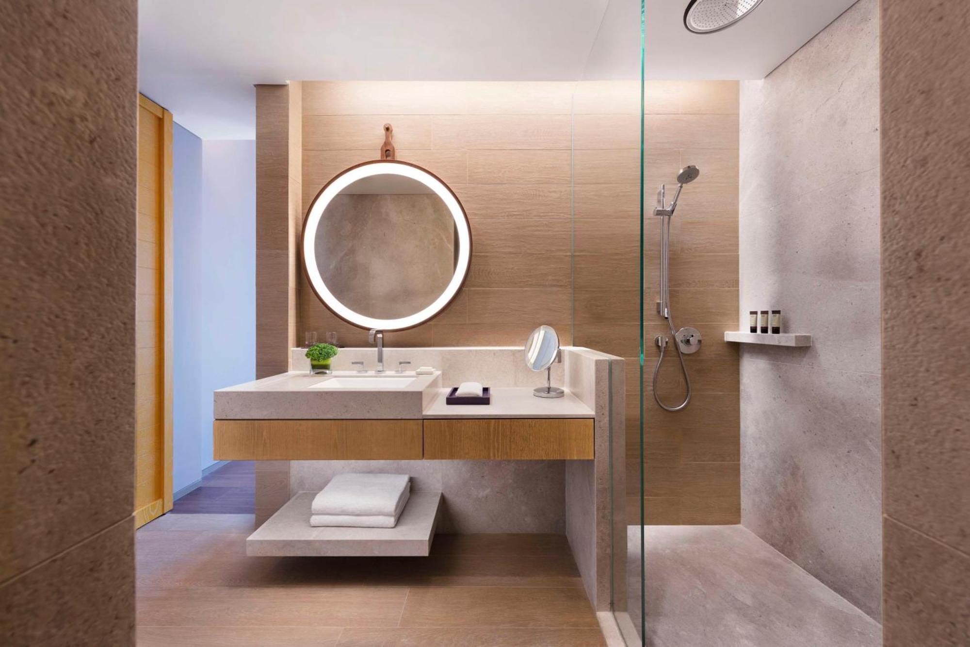 King Room Shower